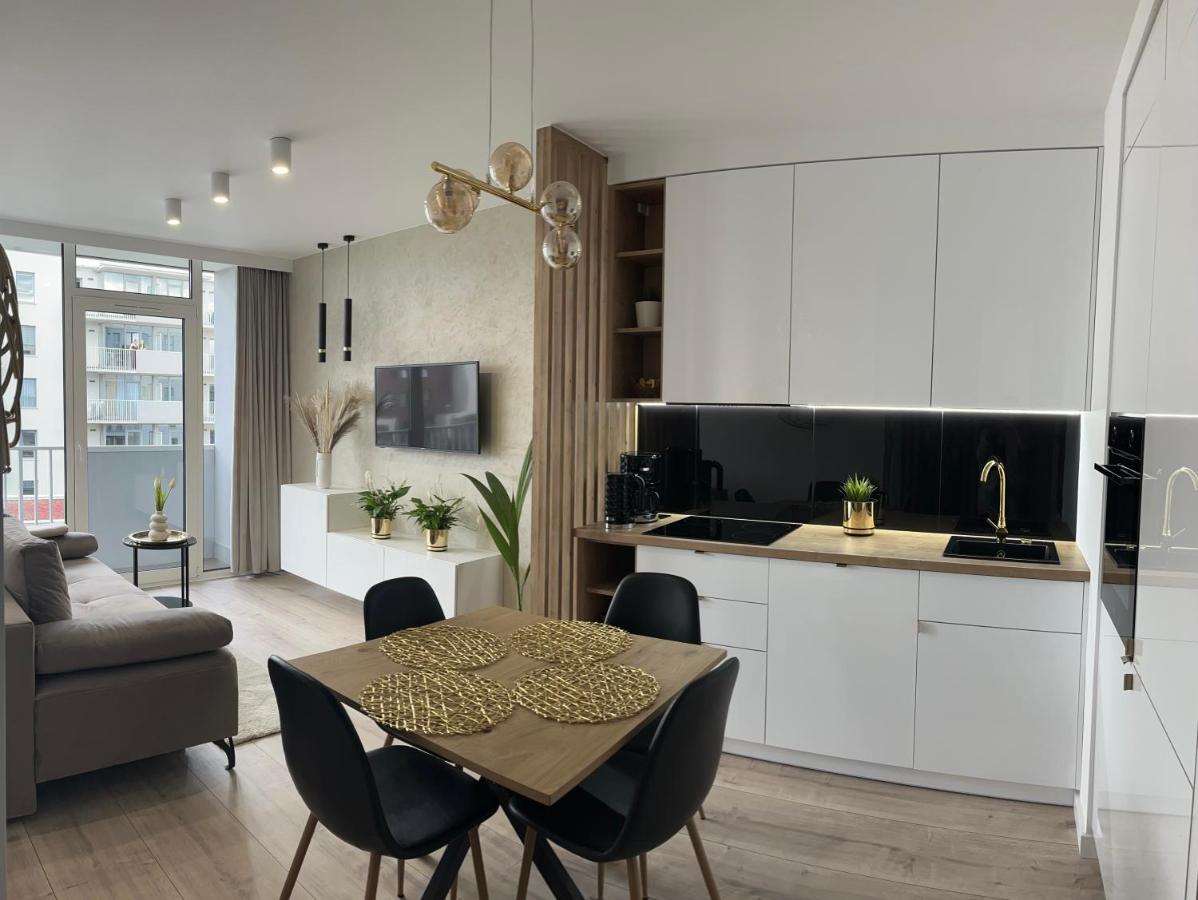 Nowoczesny Apartament Z Garazem Morelova Gdaňsk Exteriér fotografie